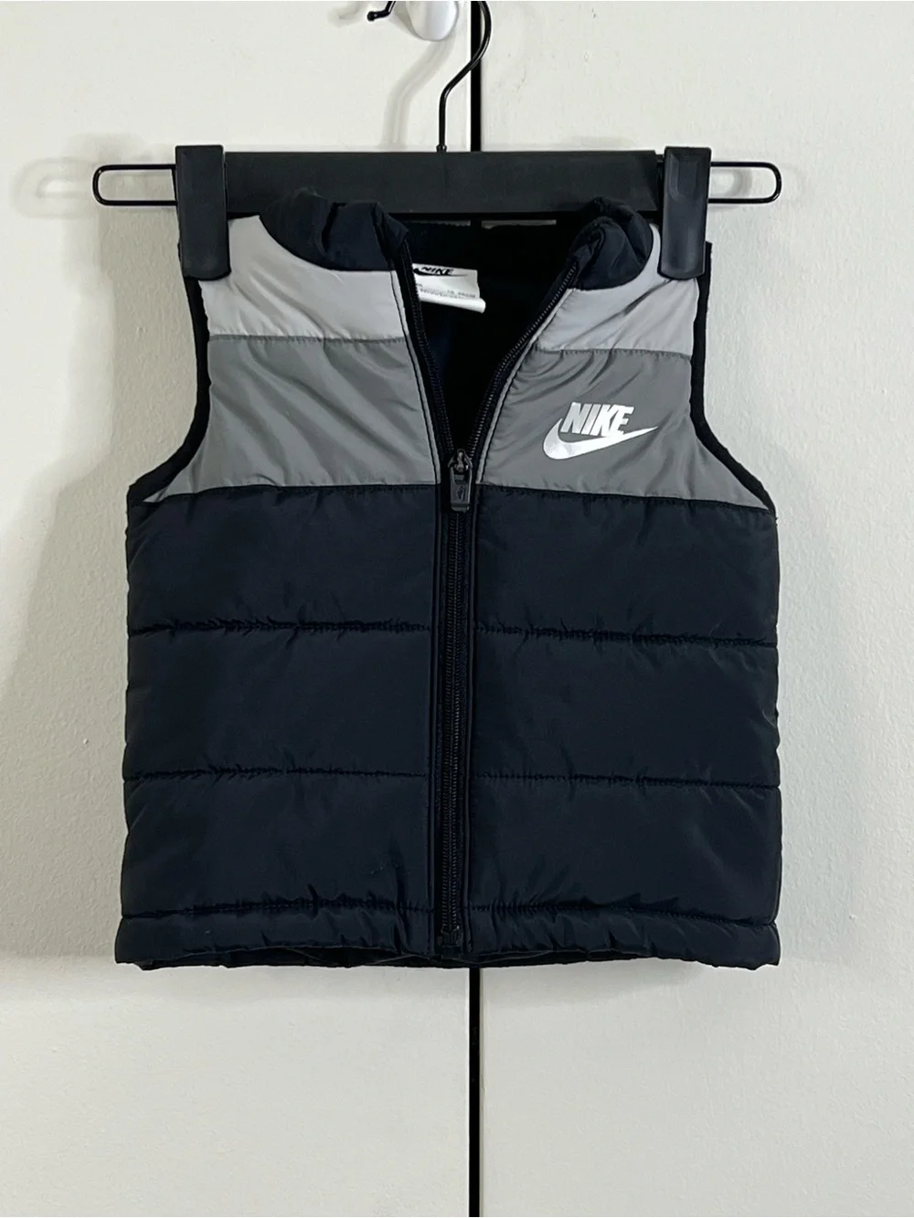 Nike Toddler 12M Black Gray Puffer Vest Full Zip Swoosh